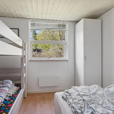 Petri - 500m From The Sea By Interhome Hals