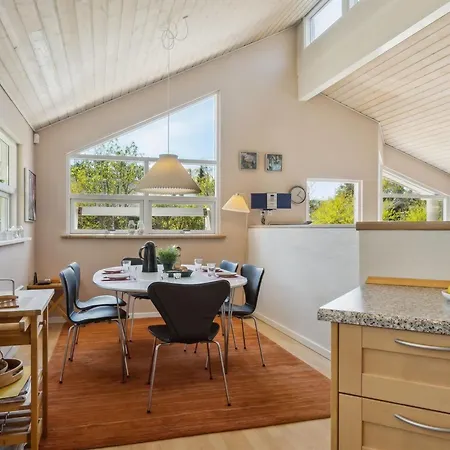 Petri - 500m From The Sea By Interhome Hals